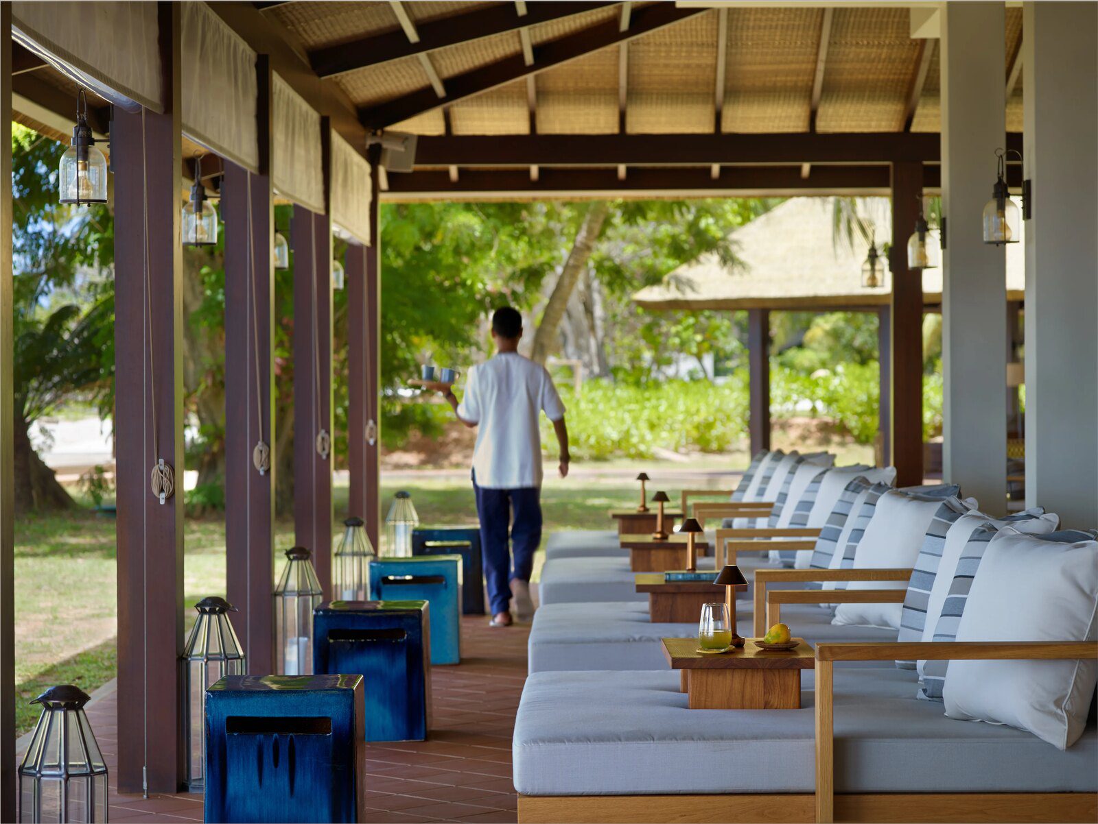Six Senses Zil Pasyon Island Cafe 開放式餐廳與海景座位
