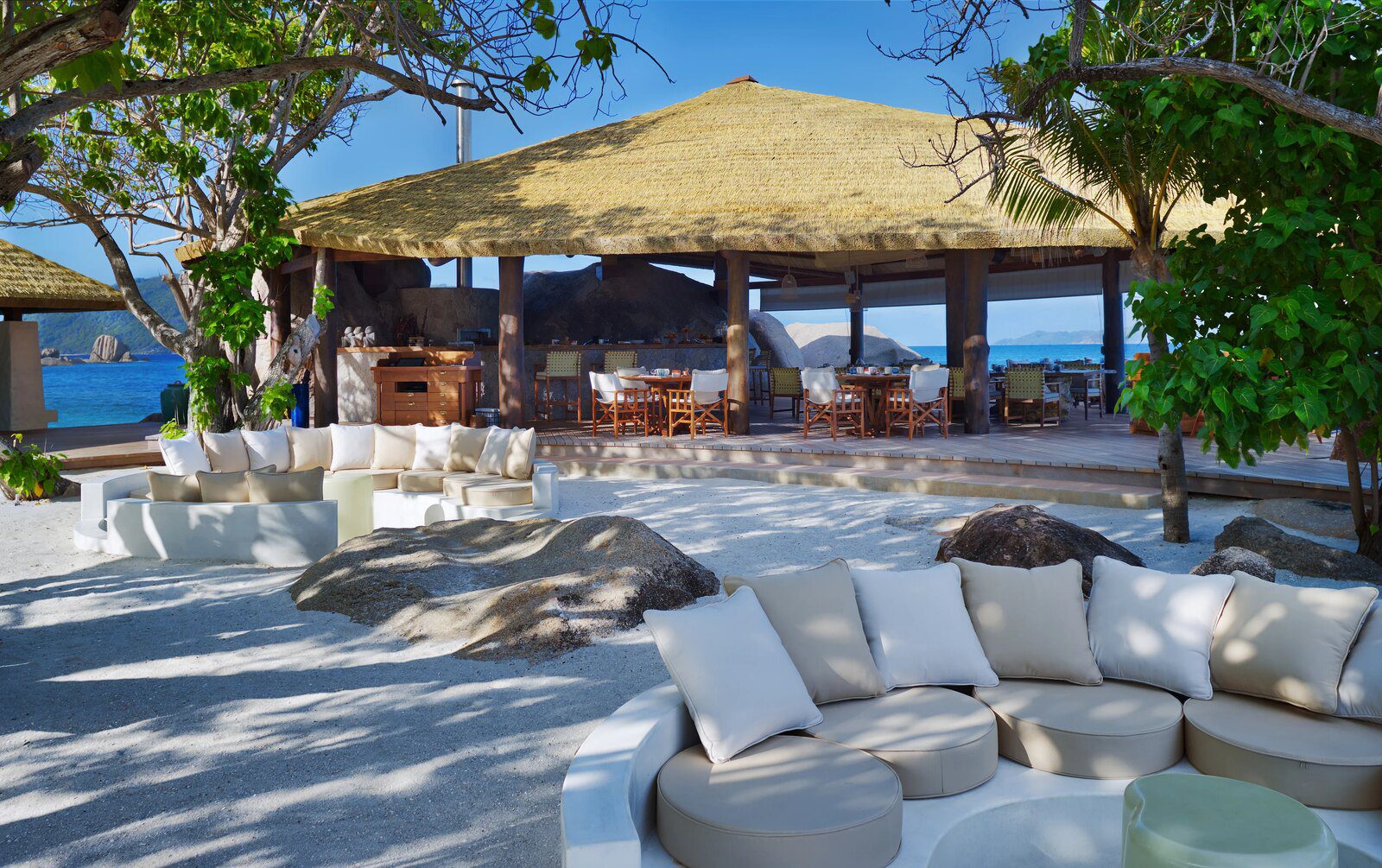 Six Senses Zil Pasyon Ocean Lounge 海濱戶外座位
