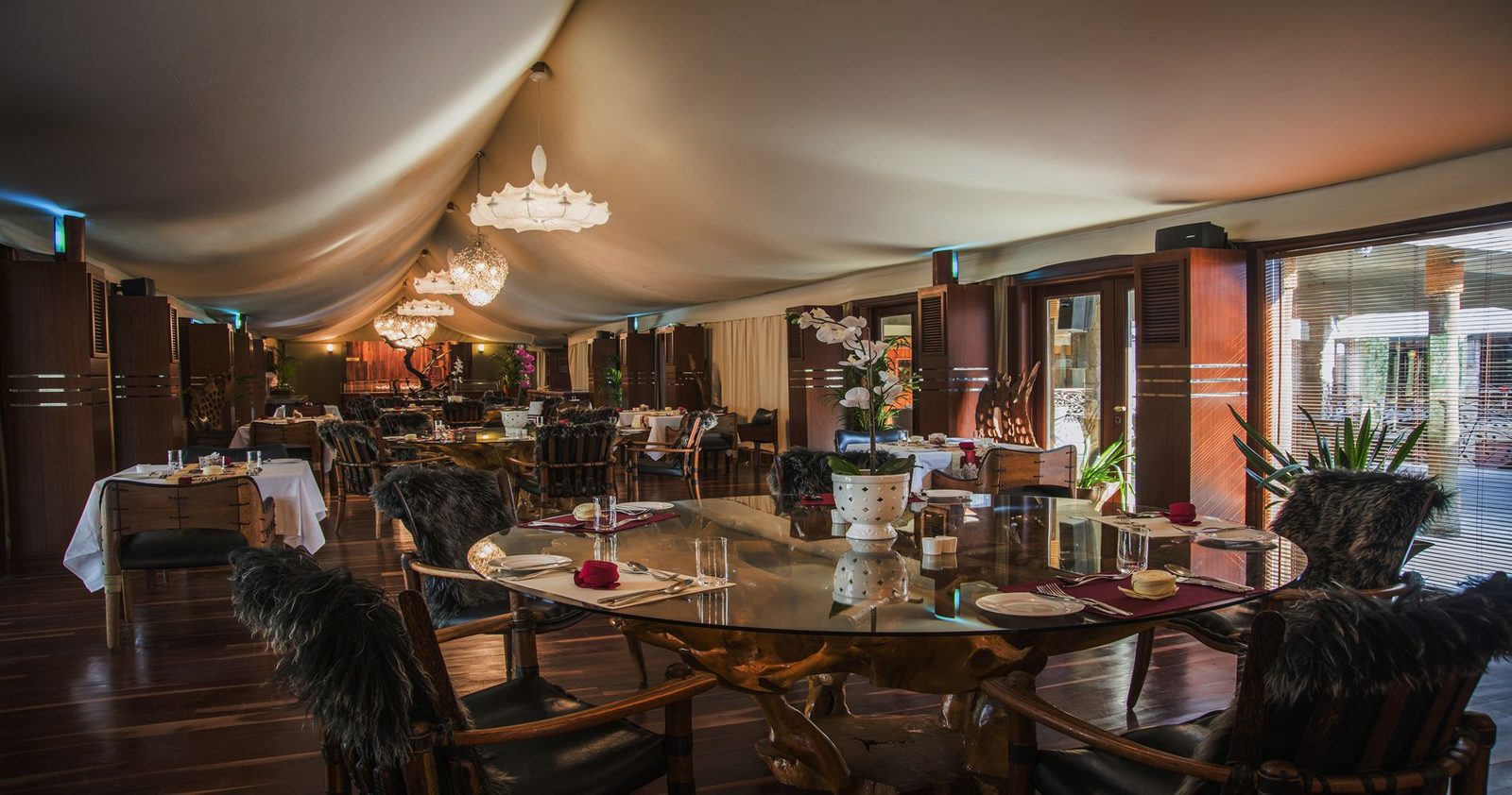 Telal Resort Al Ain Desert Gate Restaurant 室內座席