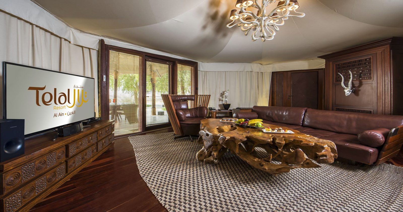 Telal Resort Al Ain 雙臥室 Villa 起居空間