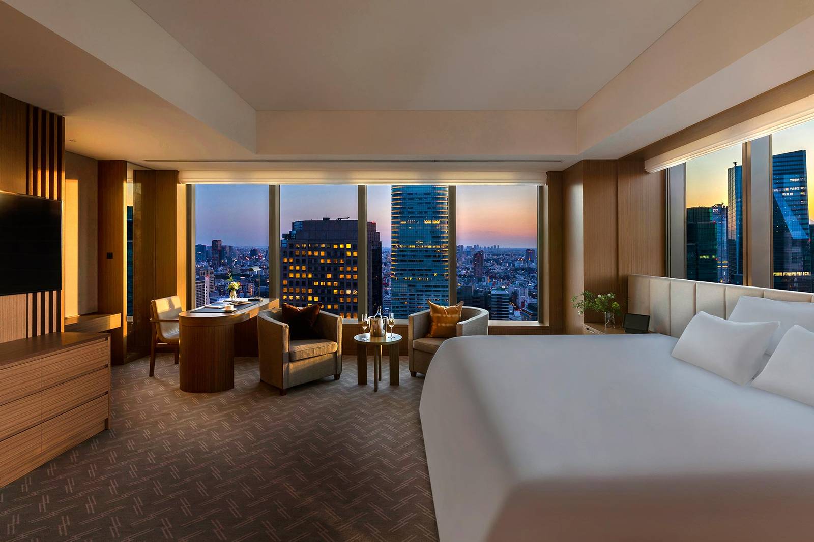 東京大倉酒店 Prestige Room 與東京夜景
