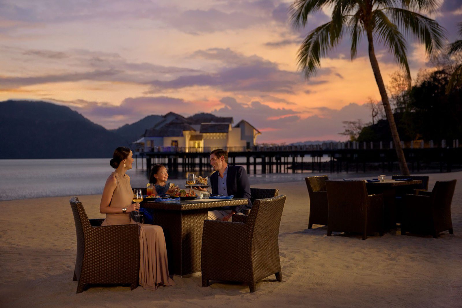 蘭卡威瑞吉酒店 Pantai Grill 海灘餐廳