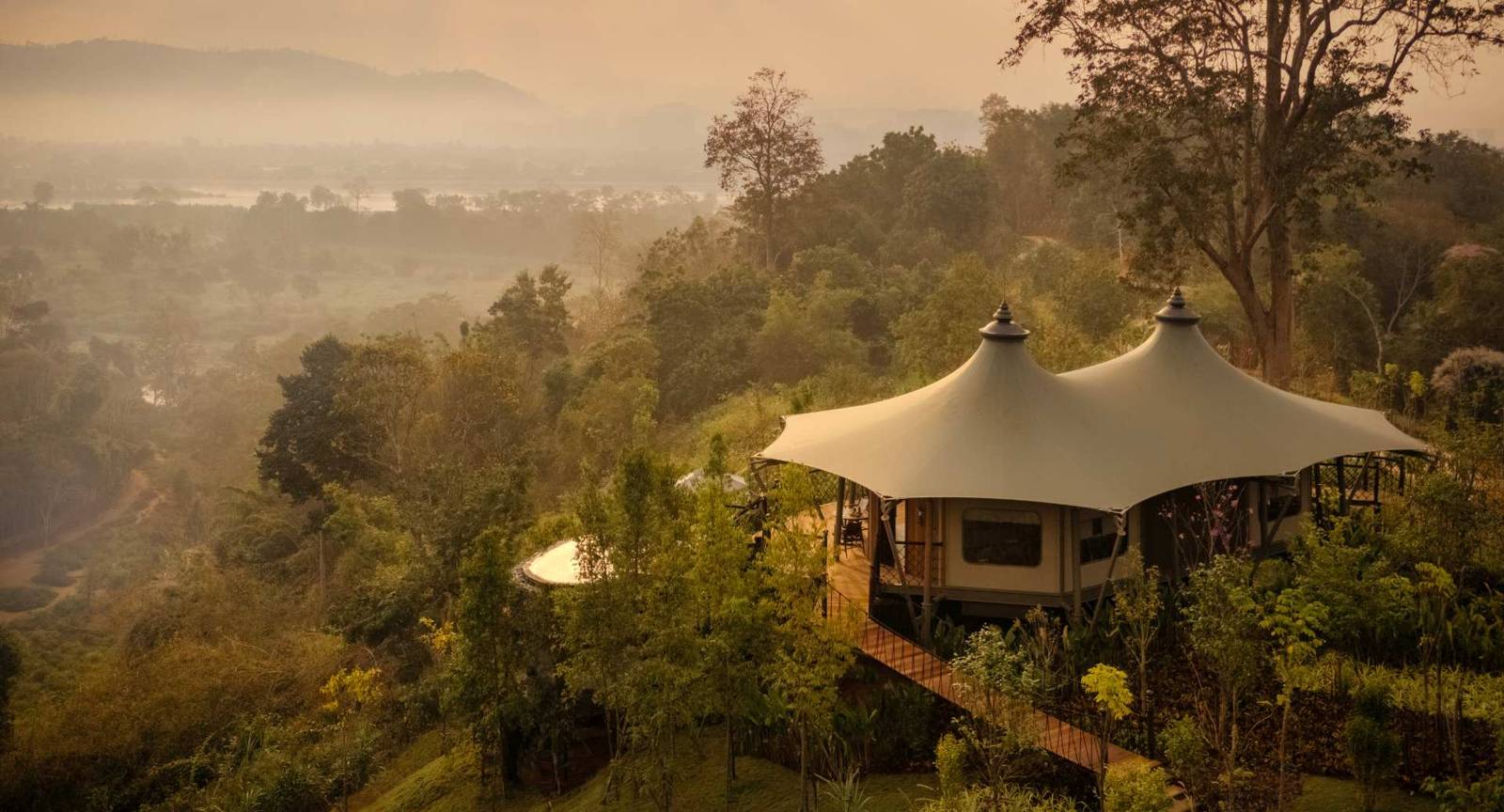 金三角象營安納塔拉度假酒店建在山坡上的 Mekong Explorer Tent