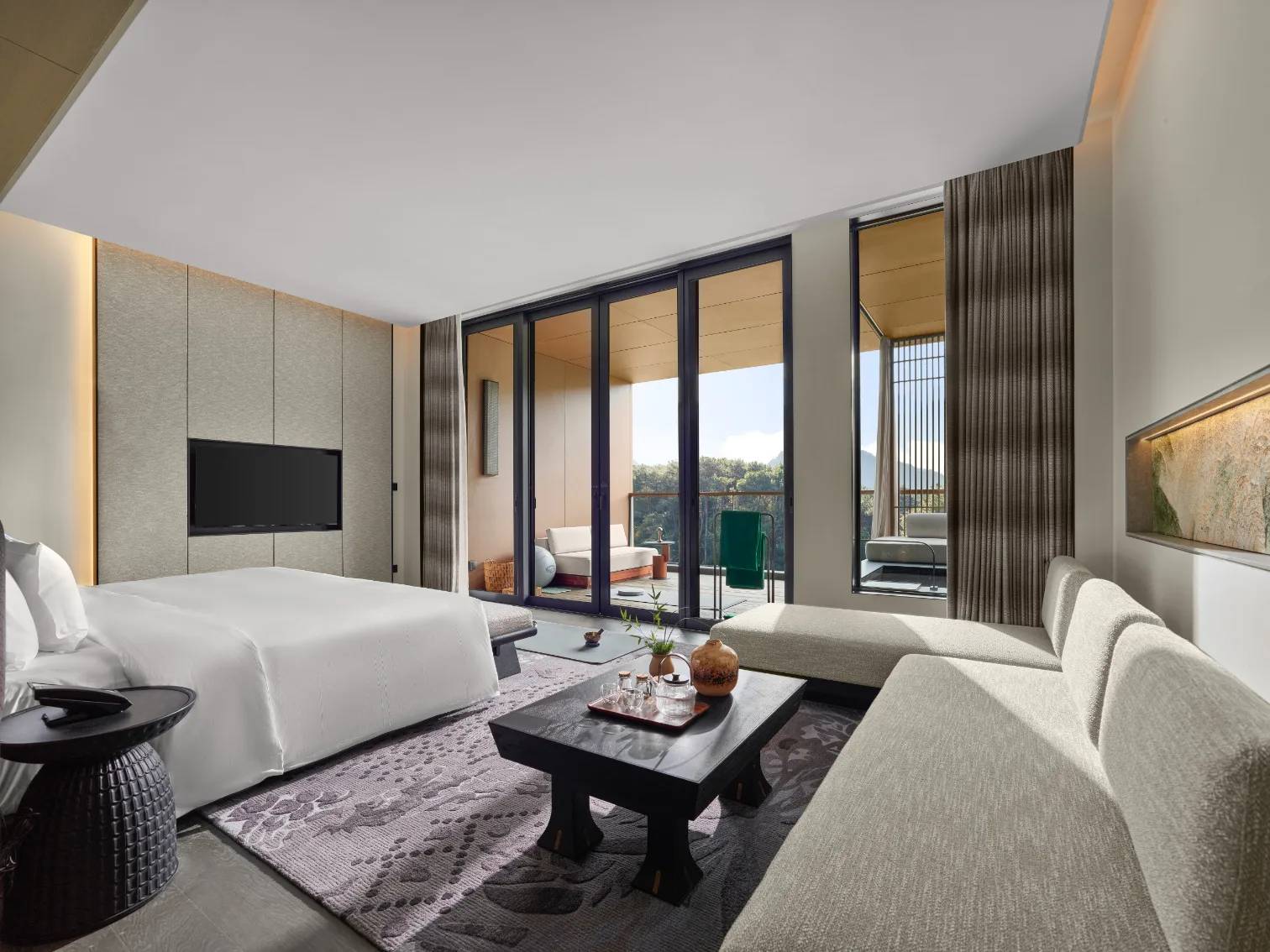 峨眉山悅榕庄 Mountain View Wellbeing Room 臥室與陽台