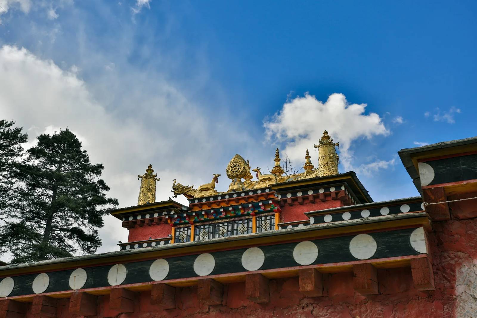 仁安悅榕庄附近的大寶寺(目的地參考)