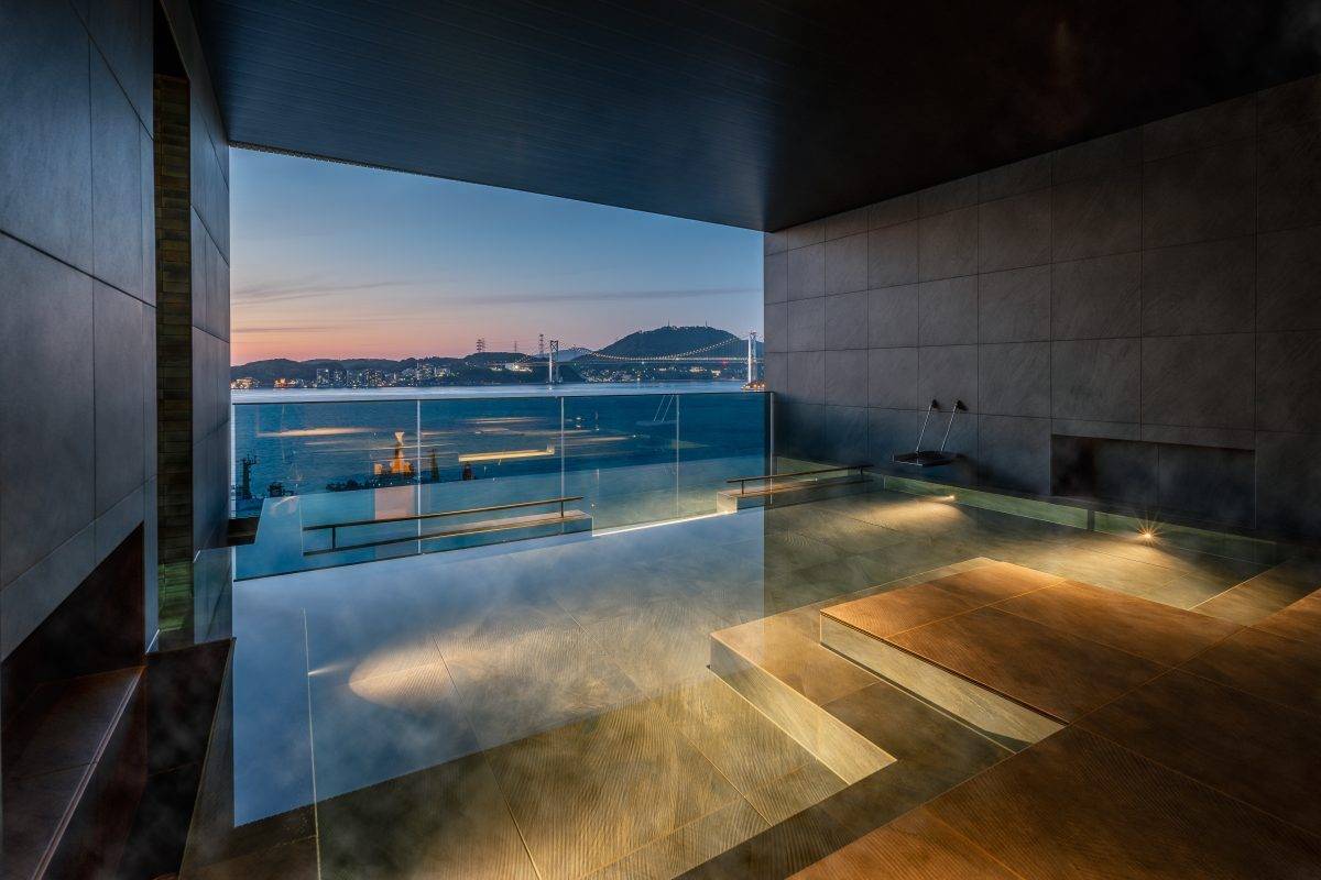 BEB5 門司港頂樓半露天大浴場