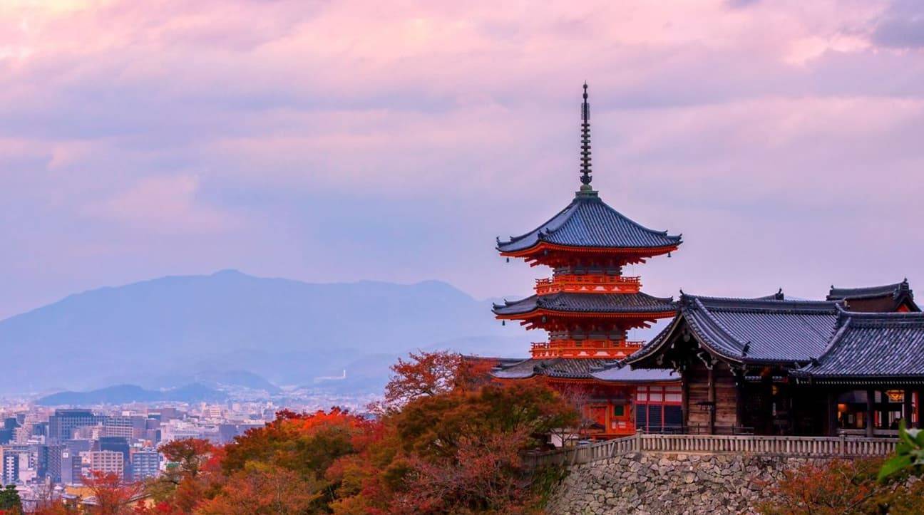 京都東山的寺塔與市景（目的地參考）