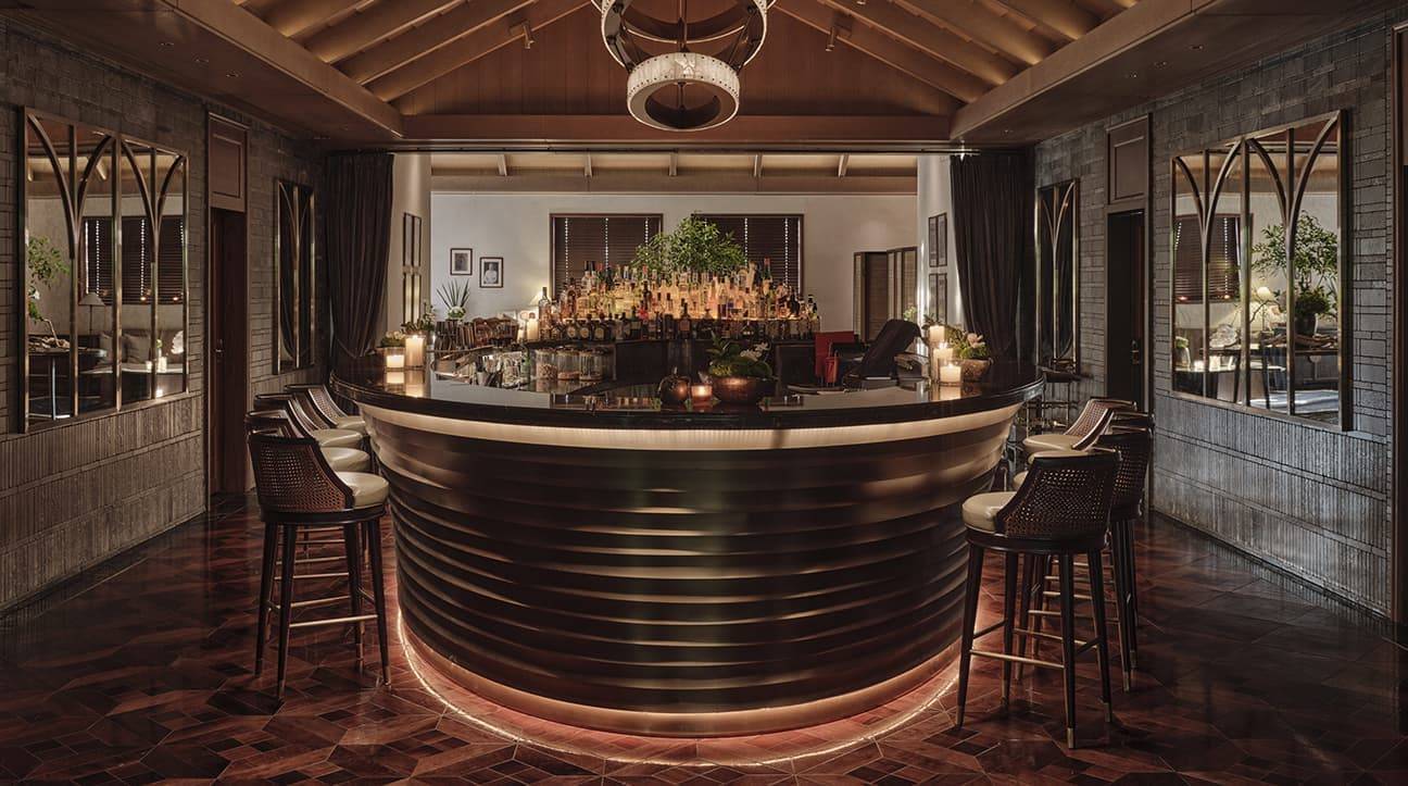 上海建業里嘉佩樂酒店 Le Bar 的圓形吧台