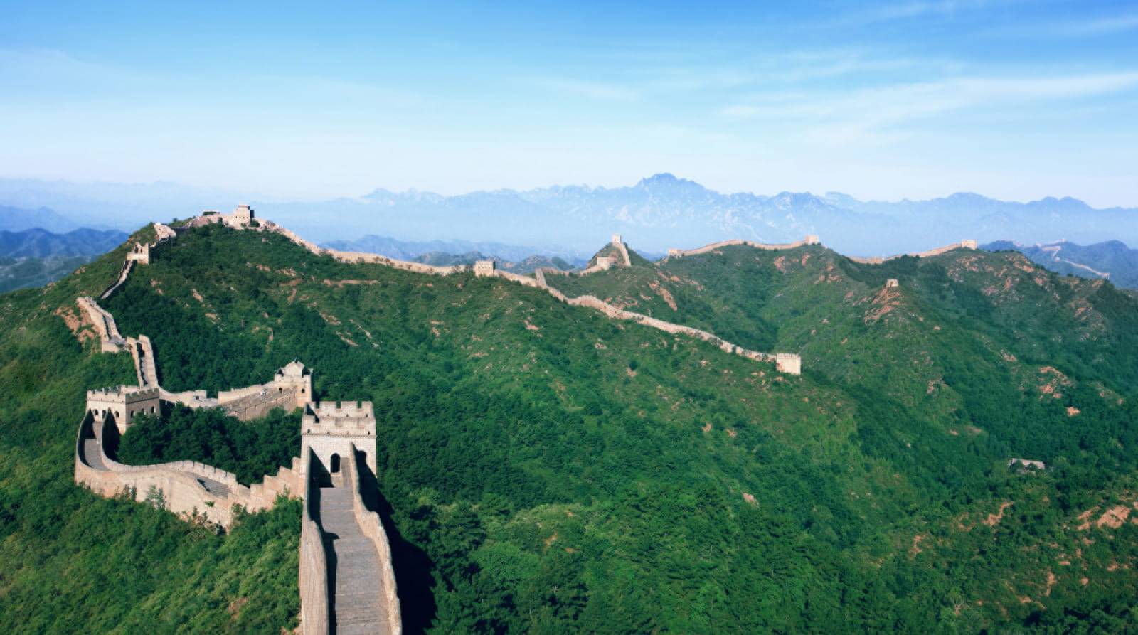 山脊上的長城與烽火台(目的地參考)