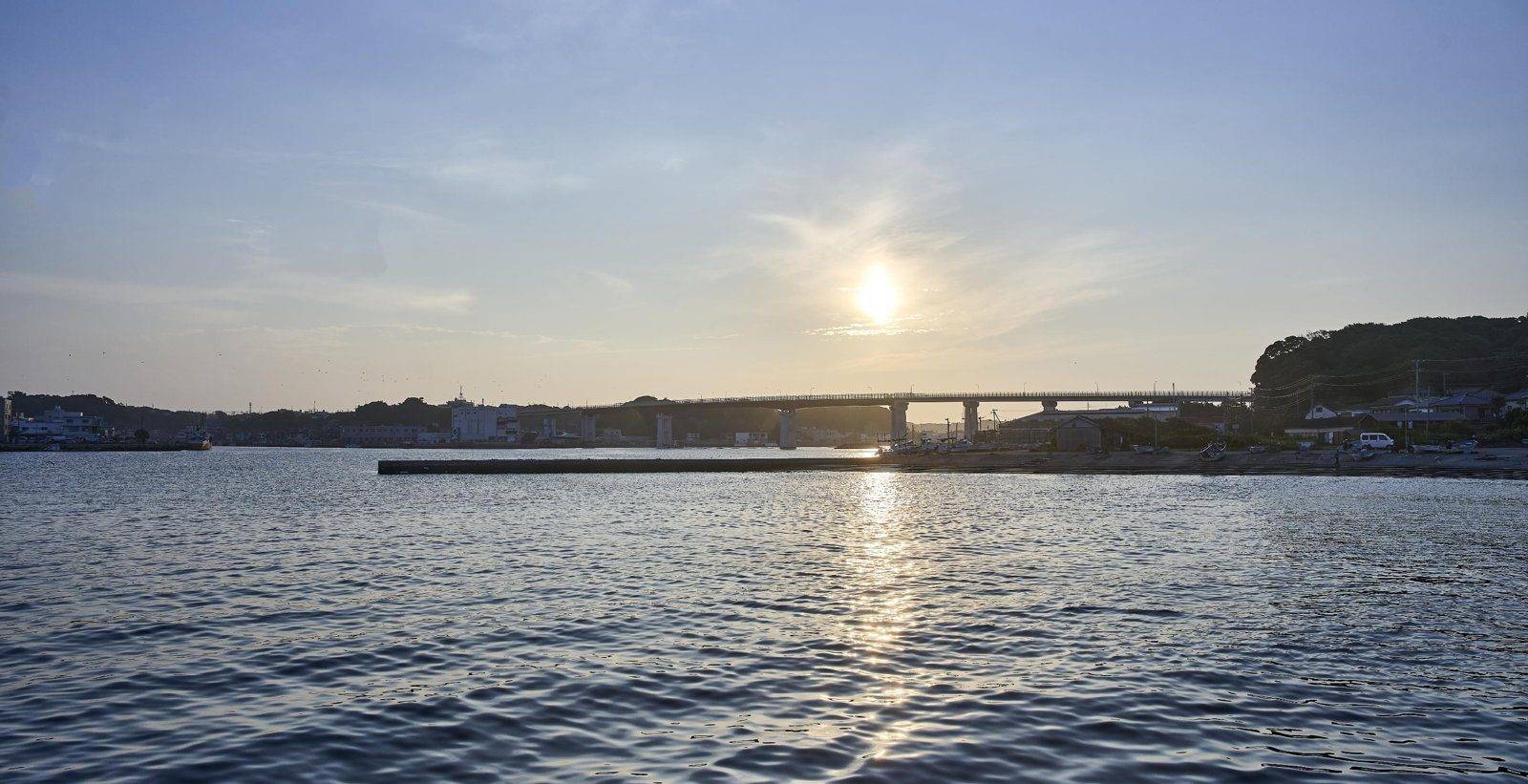 馥府 城之島 海風之韻周邊的海面與跨海大橋