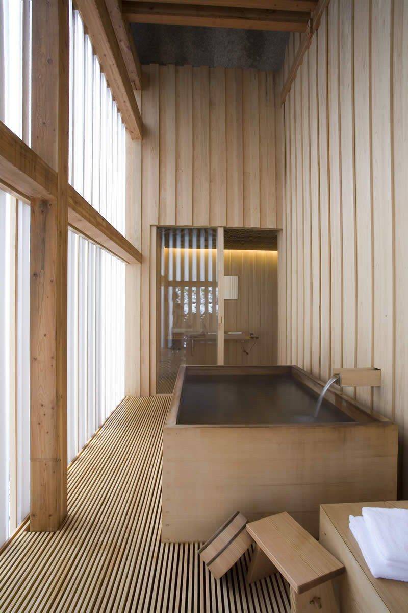 銀山溫泉 旅館藤屋 半露天風呂