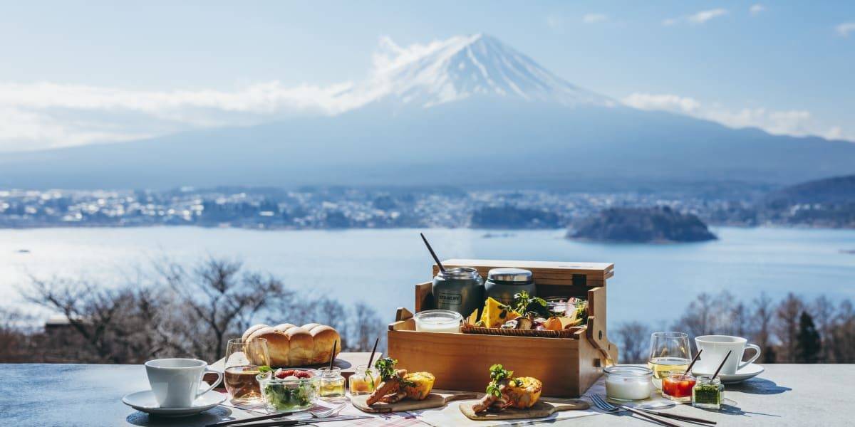 虹夕諾雅 富士露台上的早餐與富士山