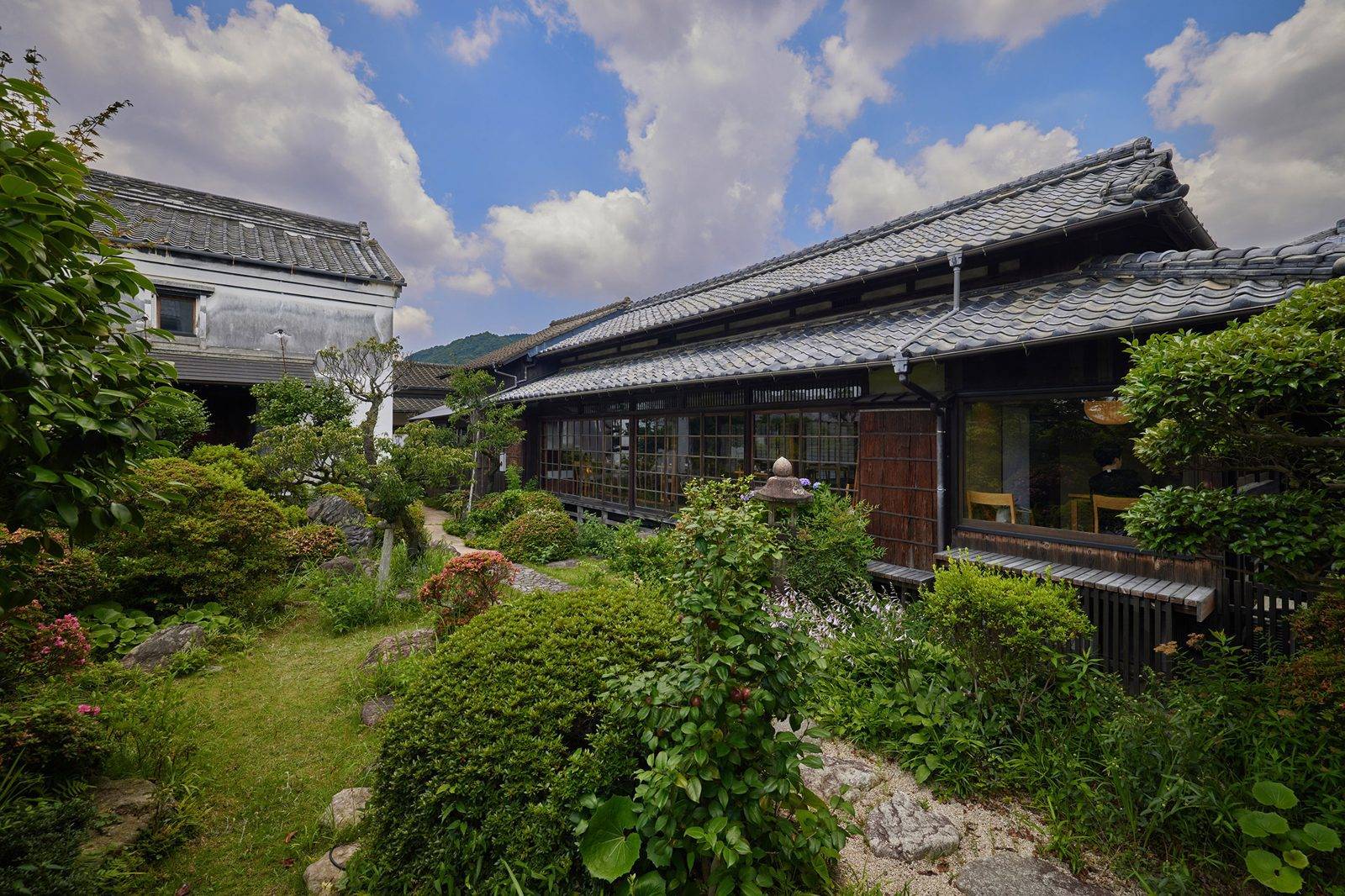 HOTEL CULTIA 太宰府古香庵的瓦頂老屋與庭園