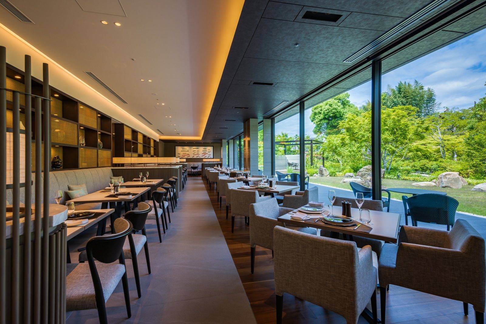 京都大倉酒店 岡崎別邸面向庭園的法式餐廳 Nouvelle Époque