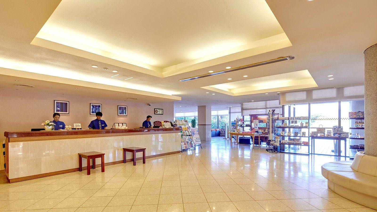 HOTEL YUGAF INN OKINAWA Main Tower 櫃檯與大廳