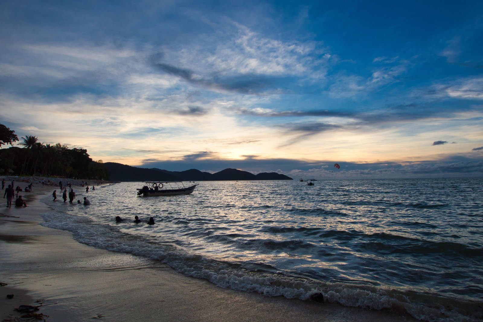 直落巴巷一帶海灘的傍晚海景（目的地參考）