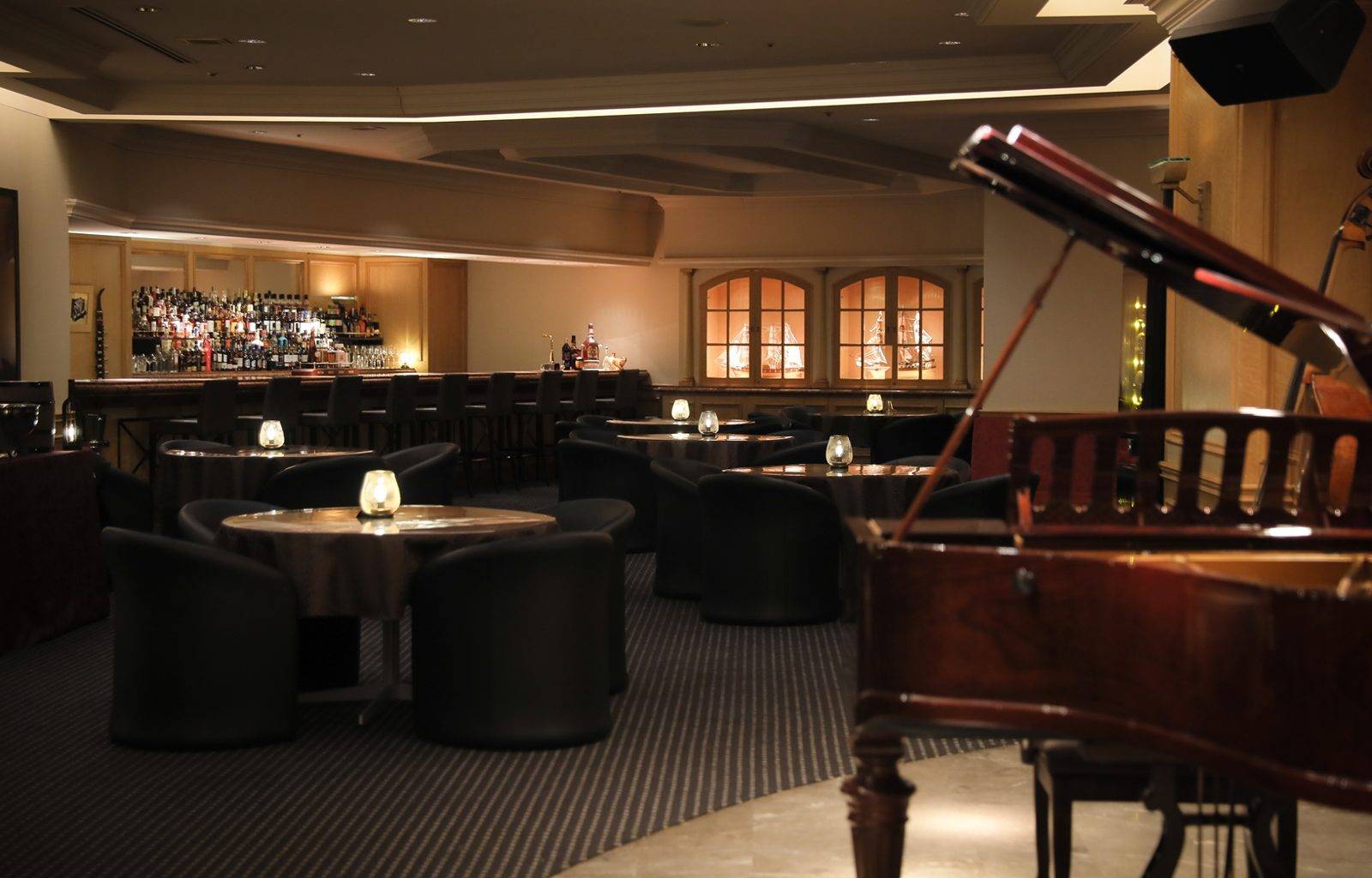 橫濱格蘭洲際大酒店 有鋼琴演奏的酒廊 Starboard
