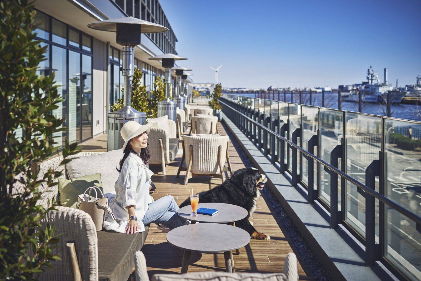 洲際酒店橫濱 Pier 8 Larboard 濱水露台