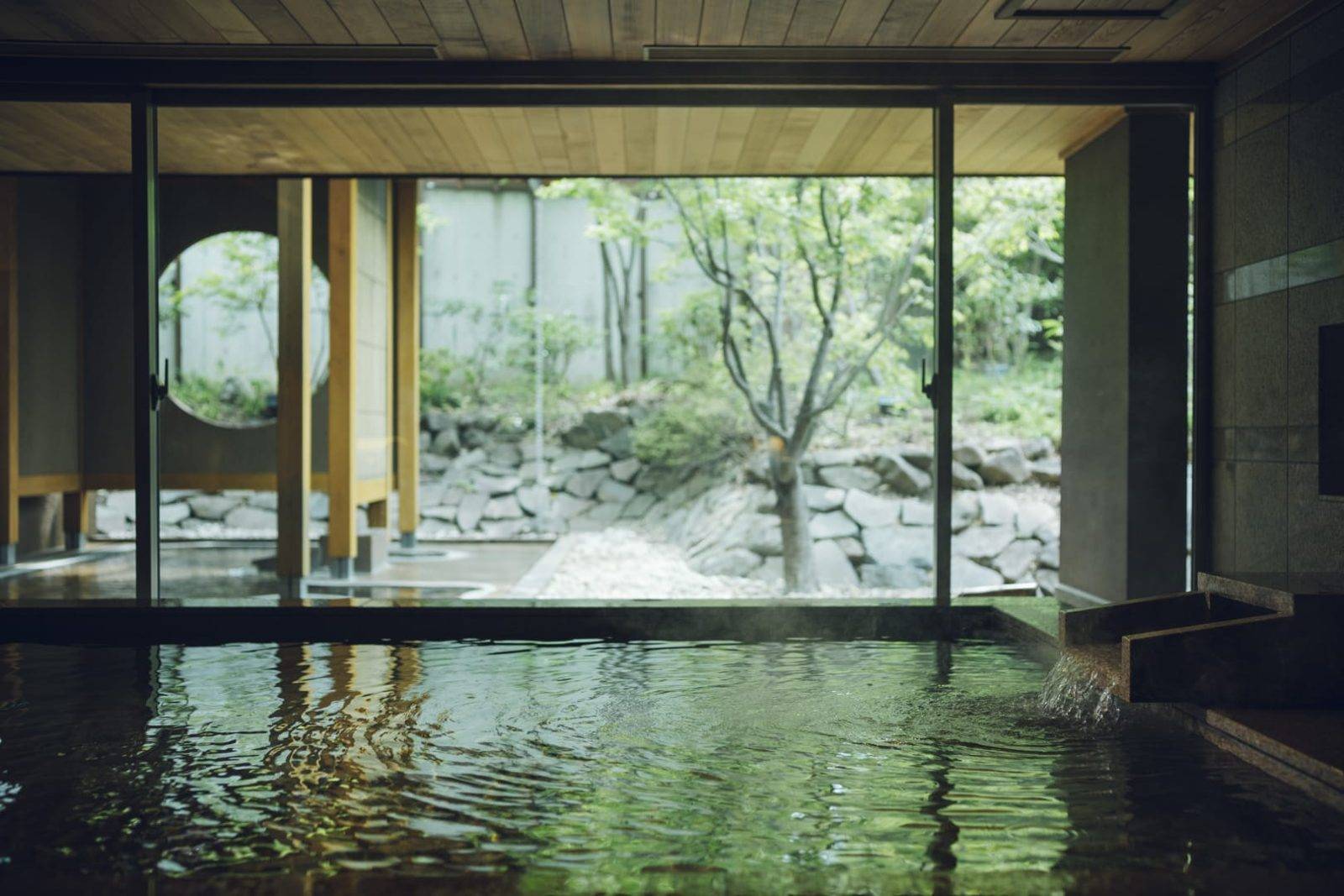 界 松本 圓窗浴池