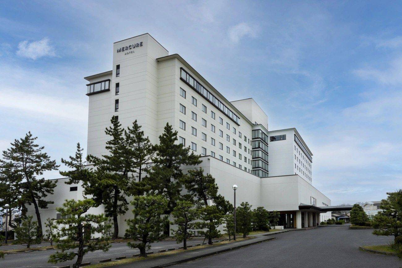美居 佐賀唐津度假酒店 飯店建築日間外觀