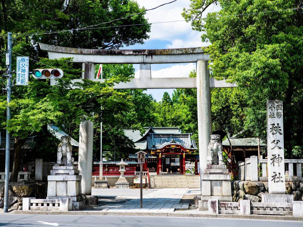 NIPPONIA 秩父 門前町前的秩父神社參道