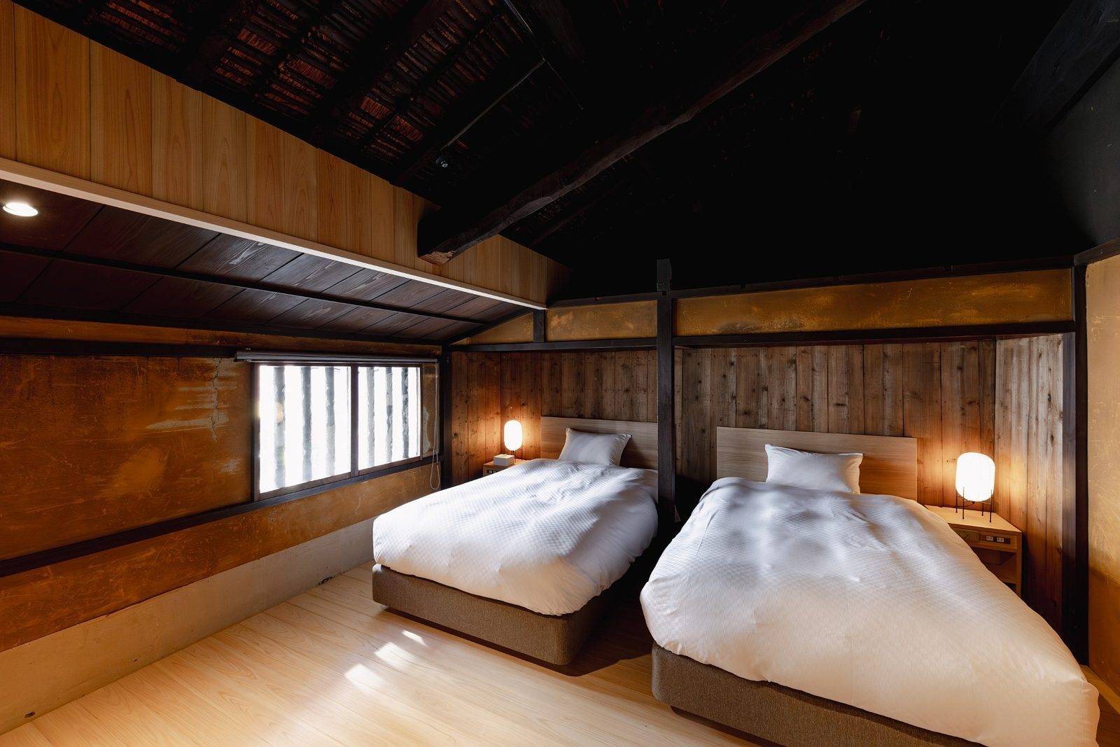 NIPPONIA HOTEL 伊賀上野 城下町老木屋頂下的臥室