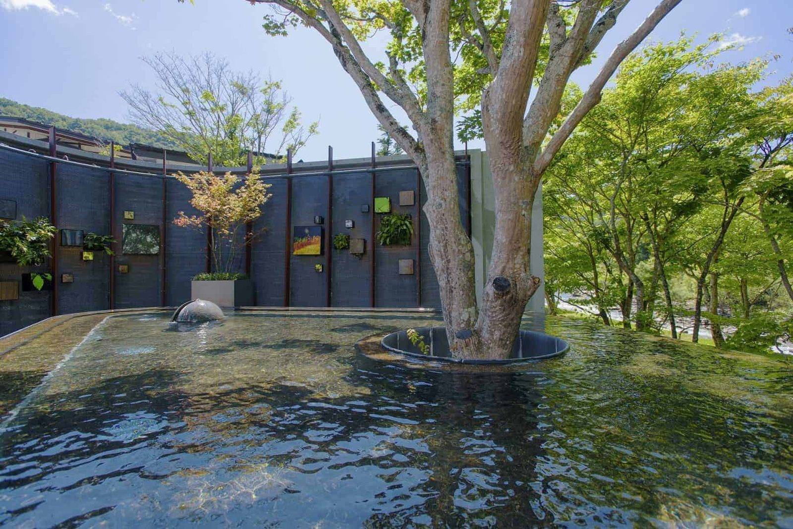 星野集團 奧入瀨溪流飯店溪流露天溫泉