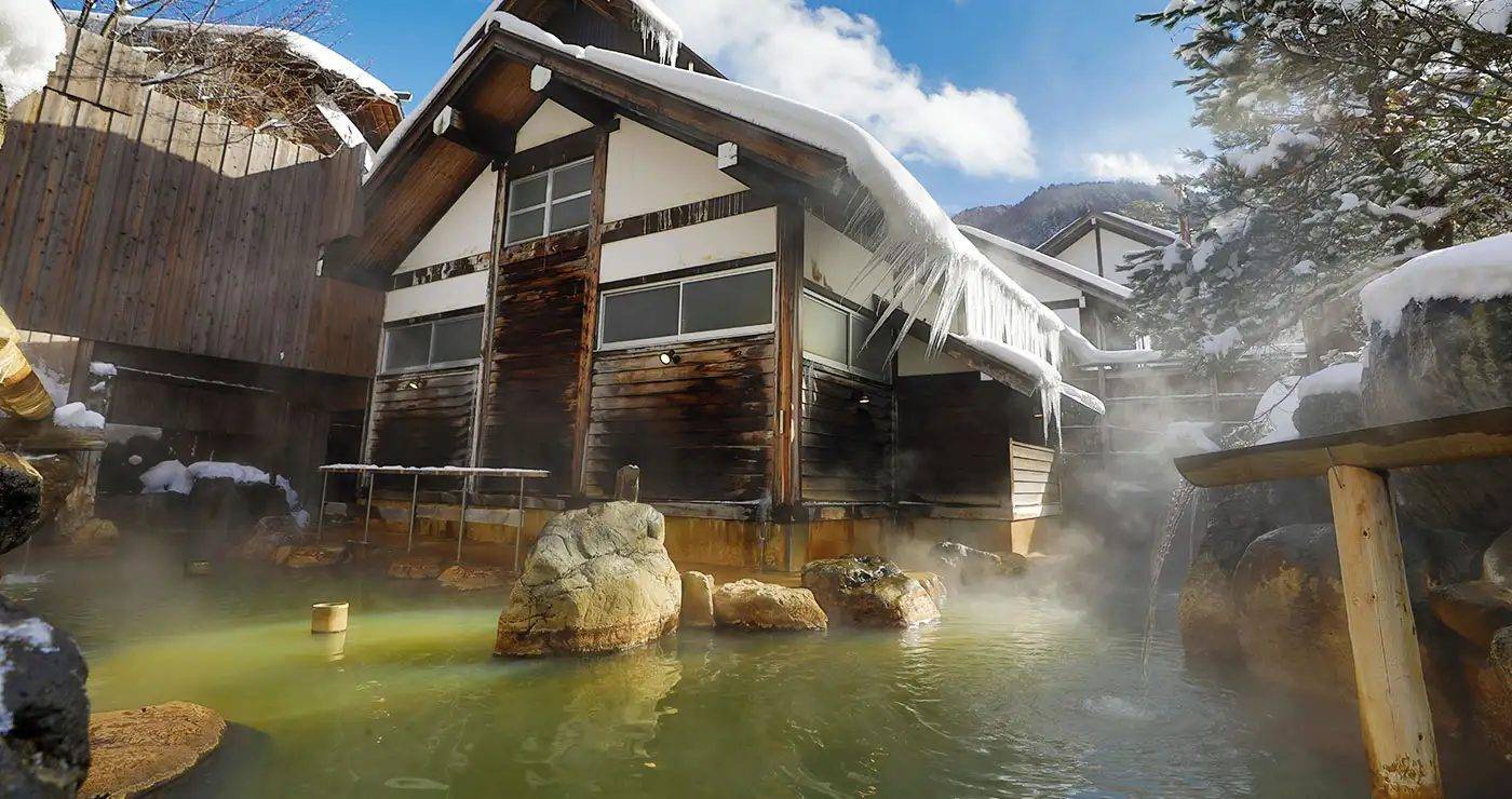 奧飛驒溫泉鄉 平湯館雪中的大露天岩風呂