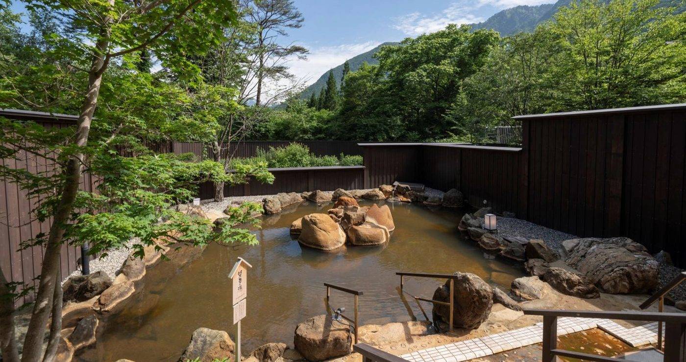 奧飛驒溫泉鄉 平湯 匠之宿 深山櫻庵 外觀