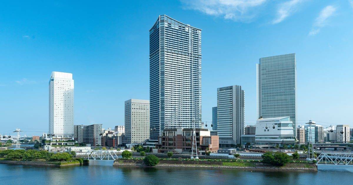 OMO5 橫濱馬車道 所在的高樓外觀