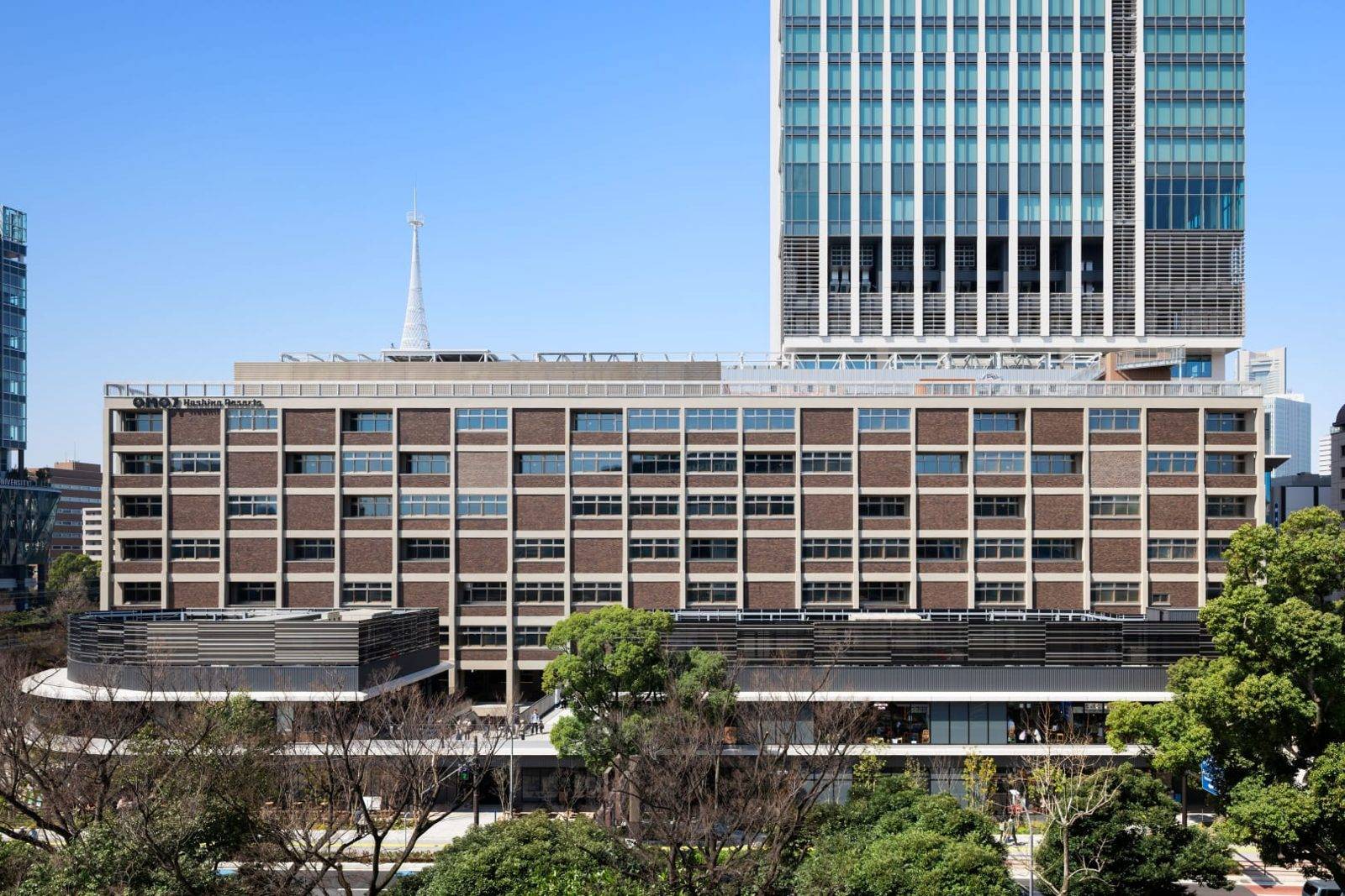 OMO7 橫濱 外觀與關內站前街景