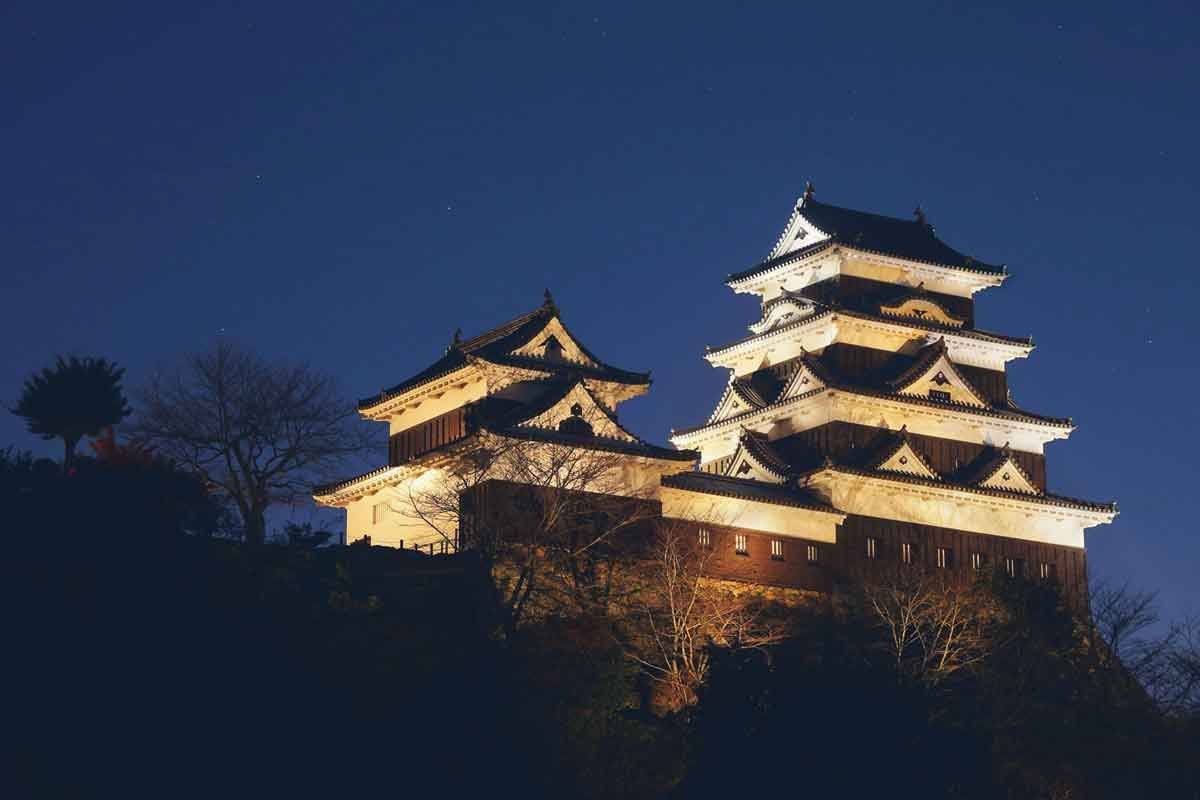 大洲城 Castle Stay 夜間點燈的天守與櫓
