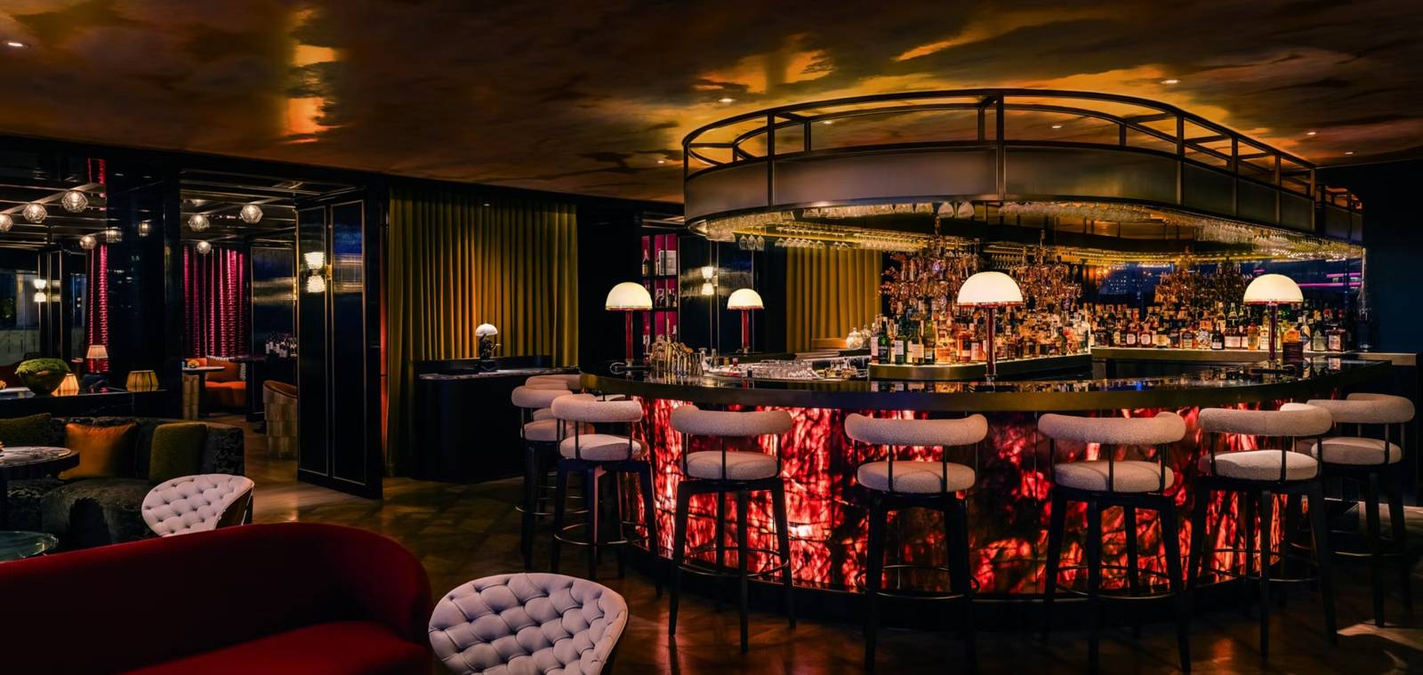 香港麗晶酒店 Qura Bar 的吧台