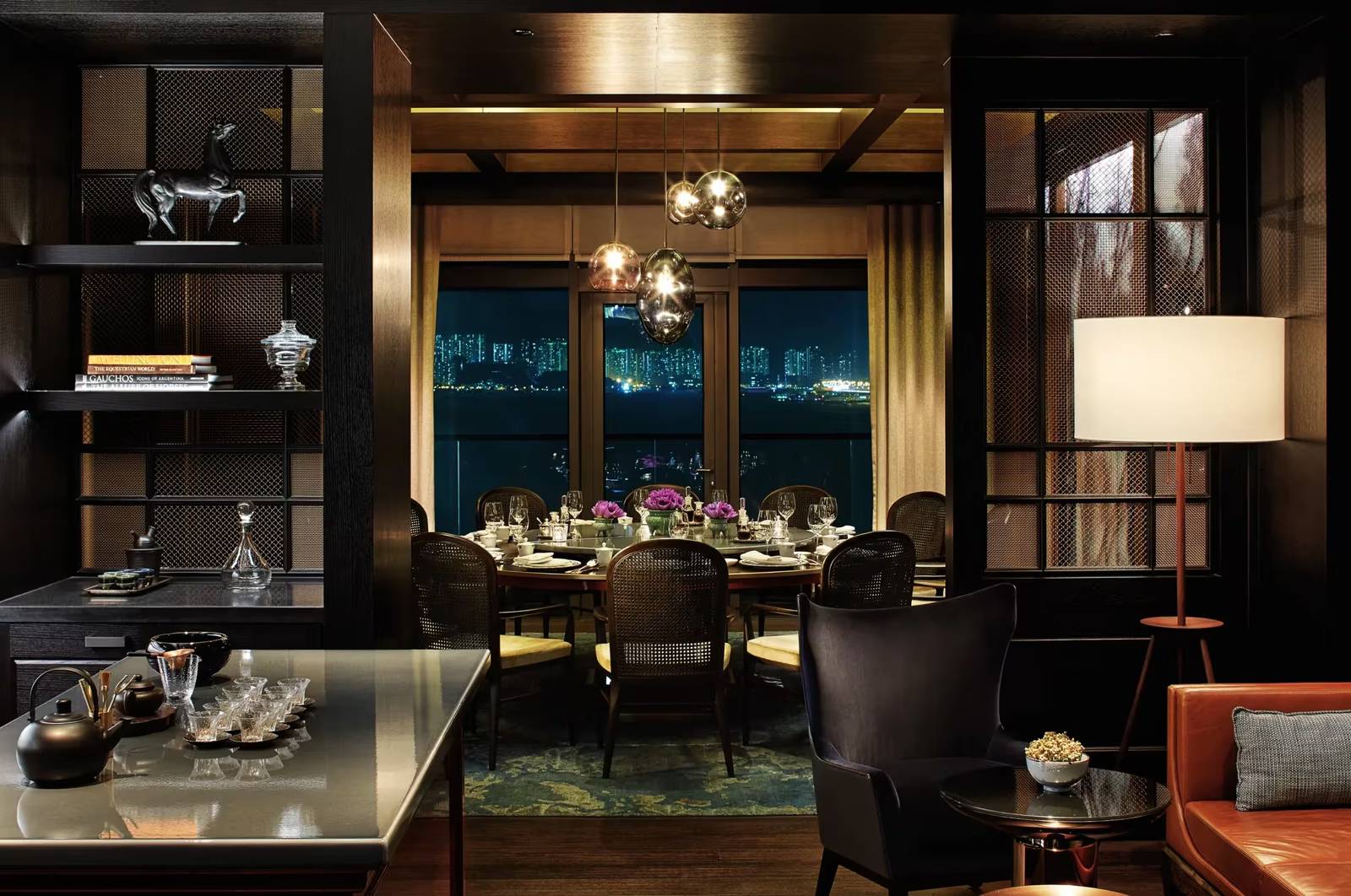 香港瑰麗酒店 The Legacy House 的包廂與夜景