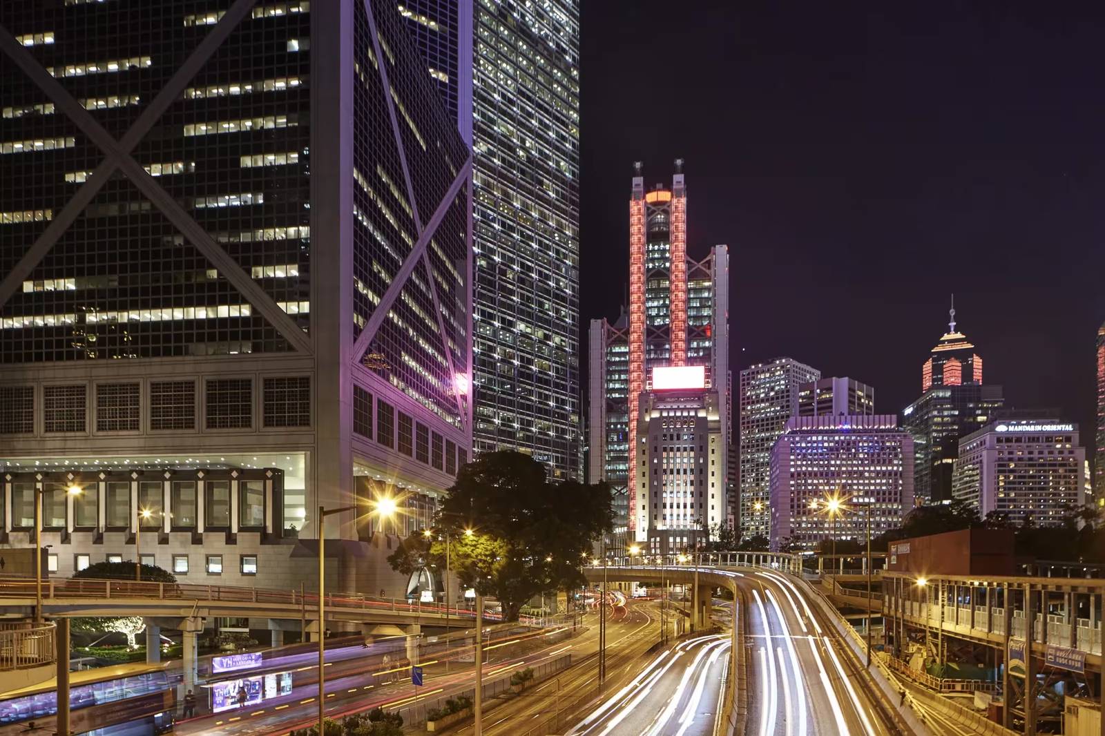 香港中環夜景與車流（目的地參考）