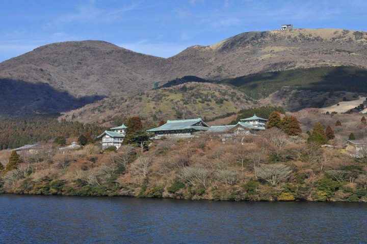 蘆之湖 龍宮殿