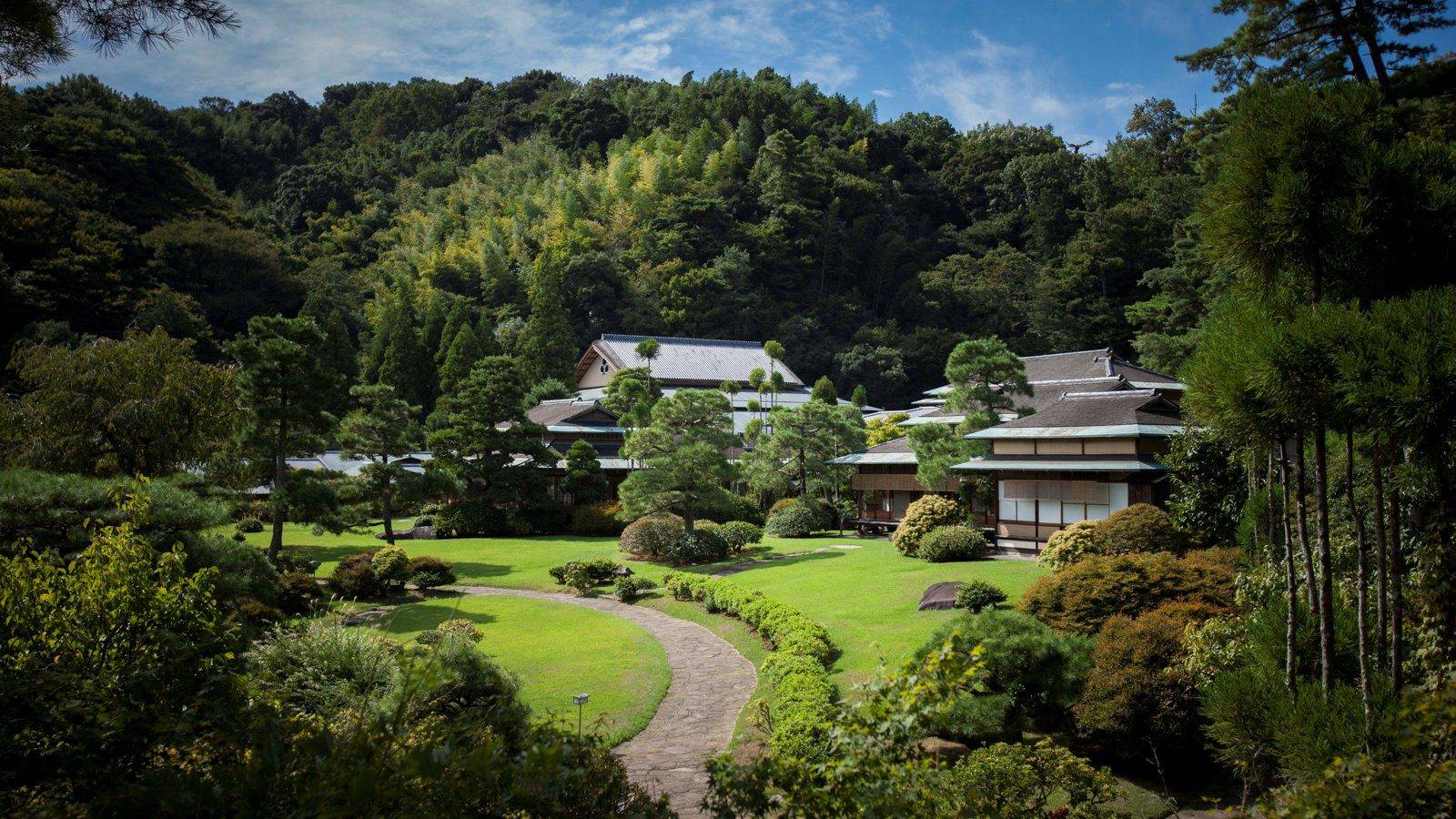伊豆長岡溫泉 三養莊日本庭園與本館