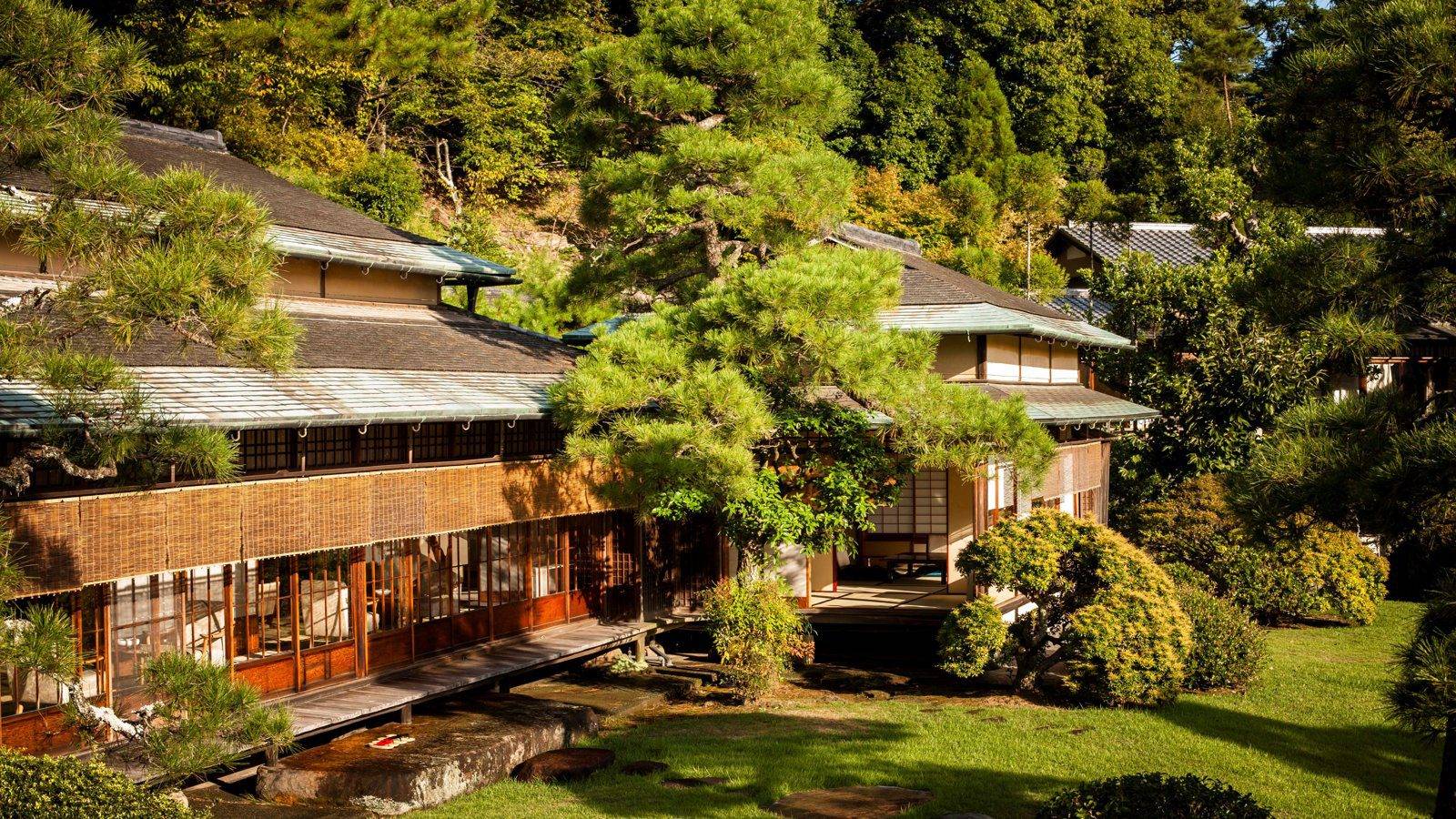 伊豆長岡溫泉 三養莊本館建築