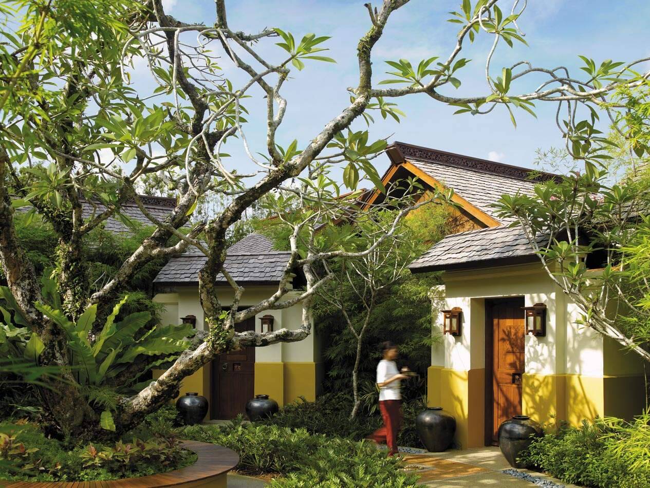CHI, The Spa 花園別墅的入口與熱帶植栽