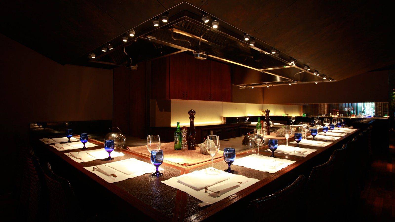 宮古島 Shigira Bayside Suite Allamanda Maralunga 鐵板燒吧台座位