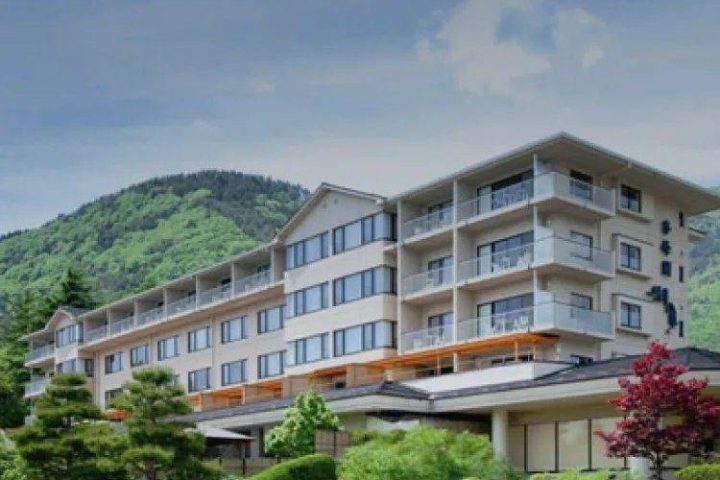 秀峰閣 湖月