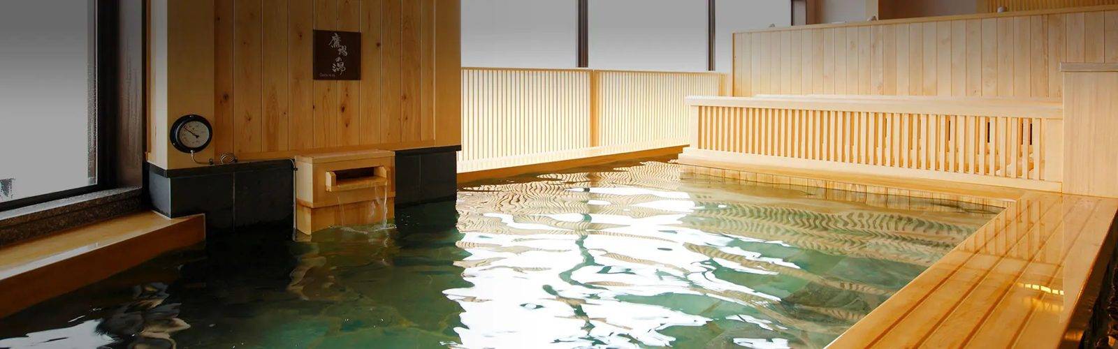 飛驒花里之湯 高山櫻庵大浴場的內湯