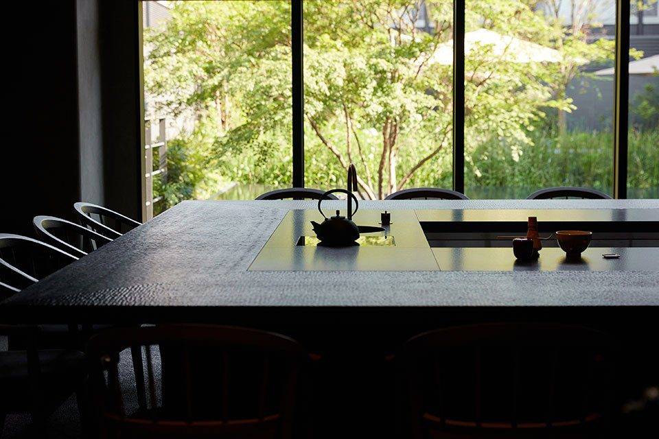 THE HOTEL HIGASHIYAMA 京都東急 Sarei 面向中庭的茶席