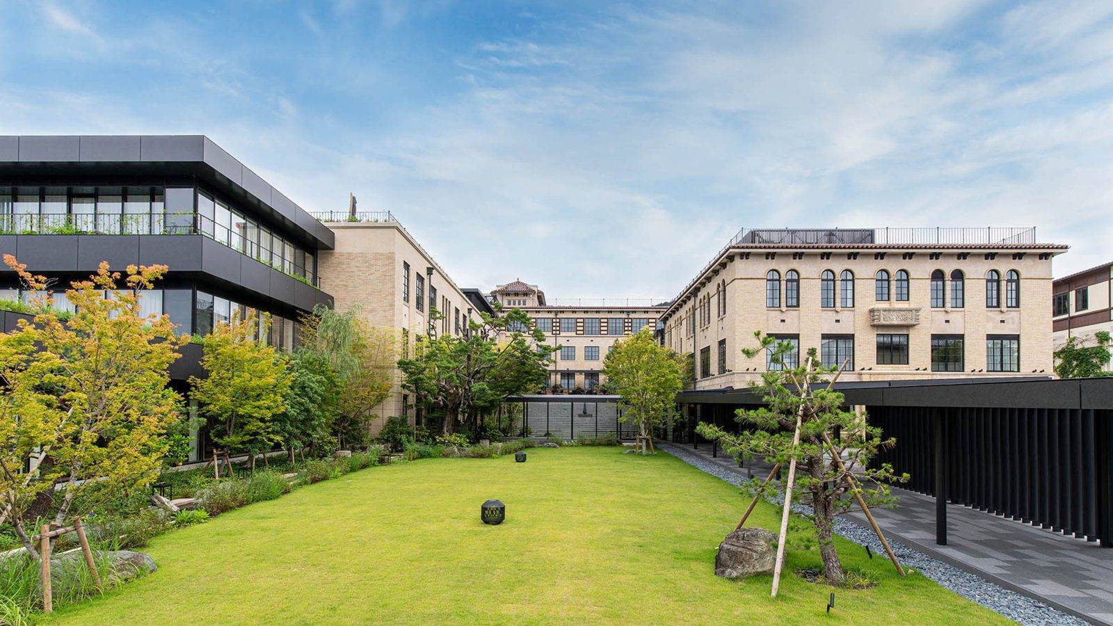 京都清水青龍酒店舊小學校舍改建的外觀