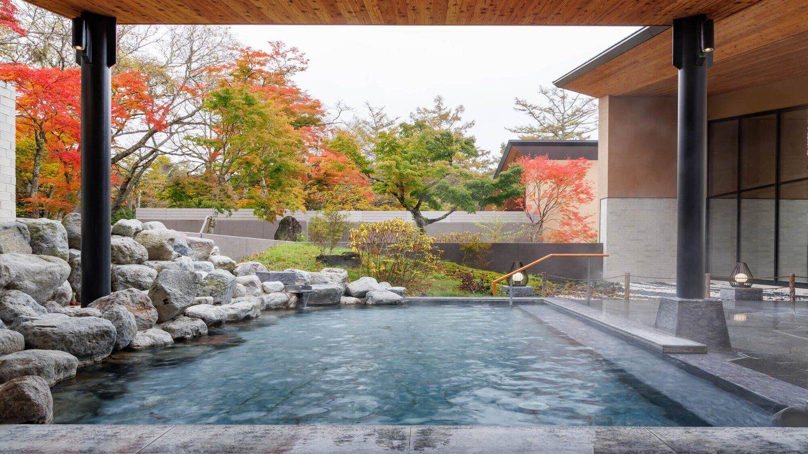 輕井澤王子園區 MOMIJI HOT-SPRING 露天風呂