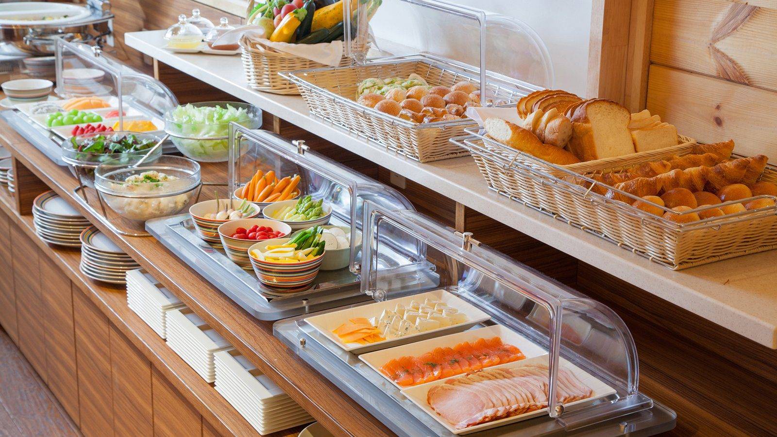 輕井澤王子別墅 Center House 酒廊輕食檯