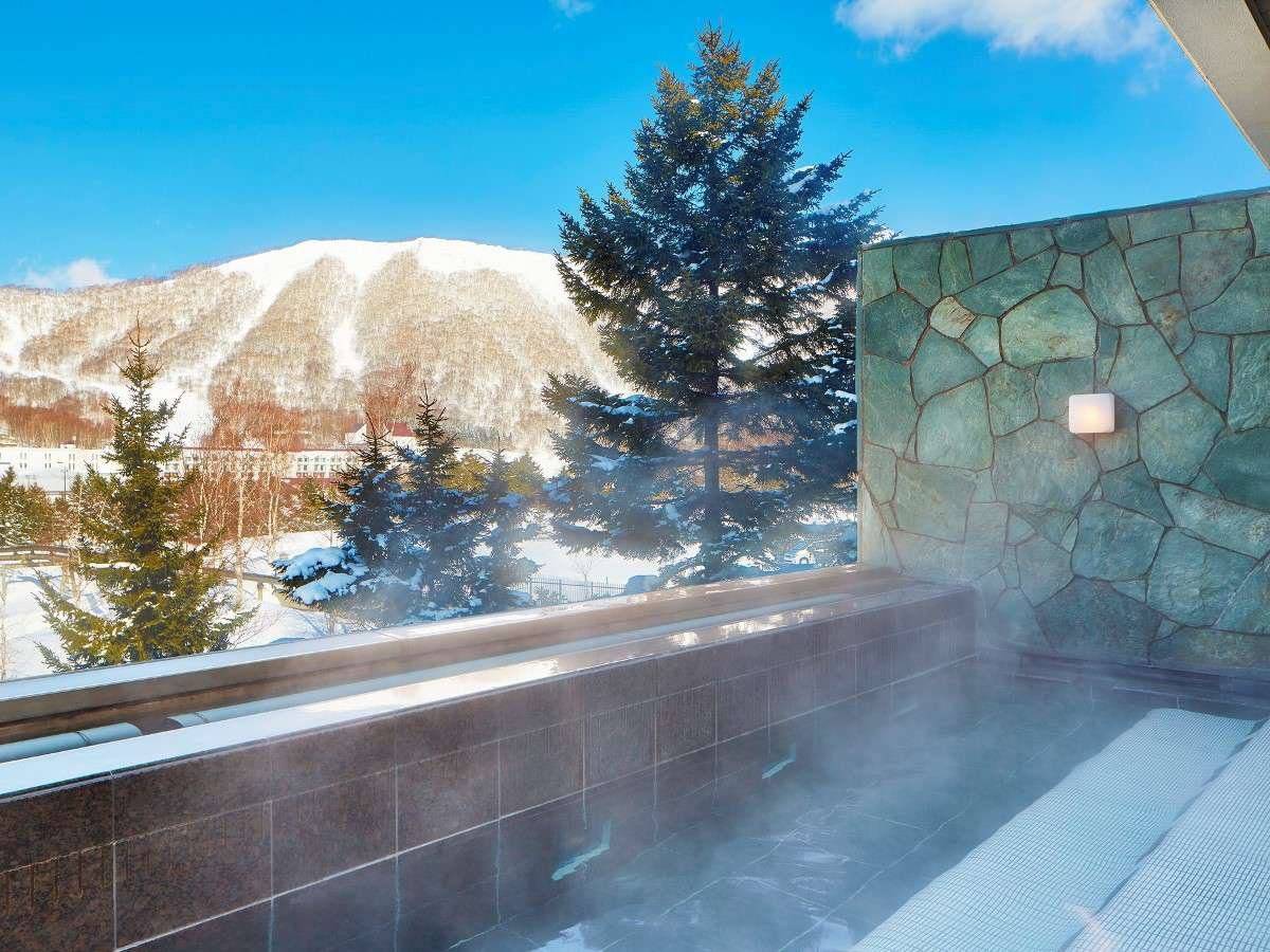 留壽都威斯汀度假酒店溫泉露天風呂與雪山景色
