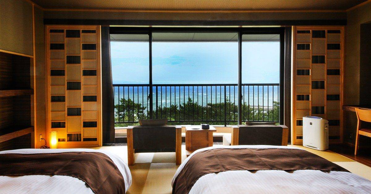 淡路島 夢海游和洋室窗外的大濱海岸與松林