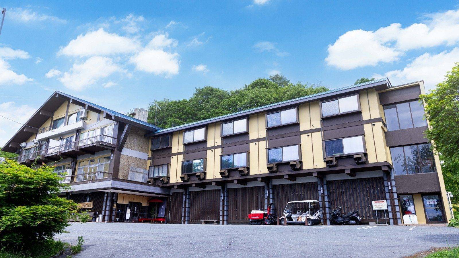 藏王溫泉 善七乃湯的木造建築外觀